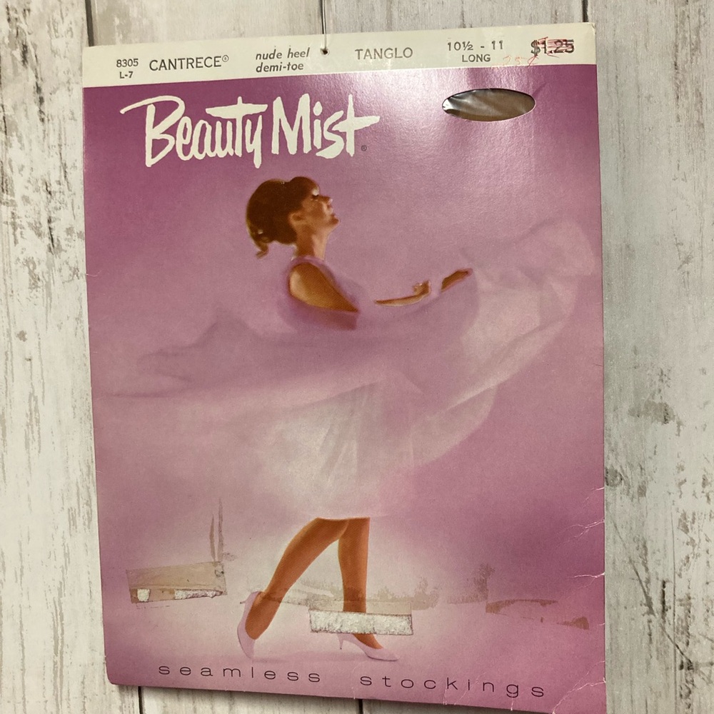 Vintage 1960s Beauty Mist Seamless Stockings Nude Heel Demi Toe